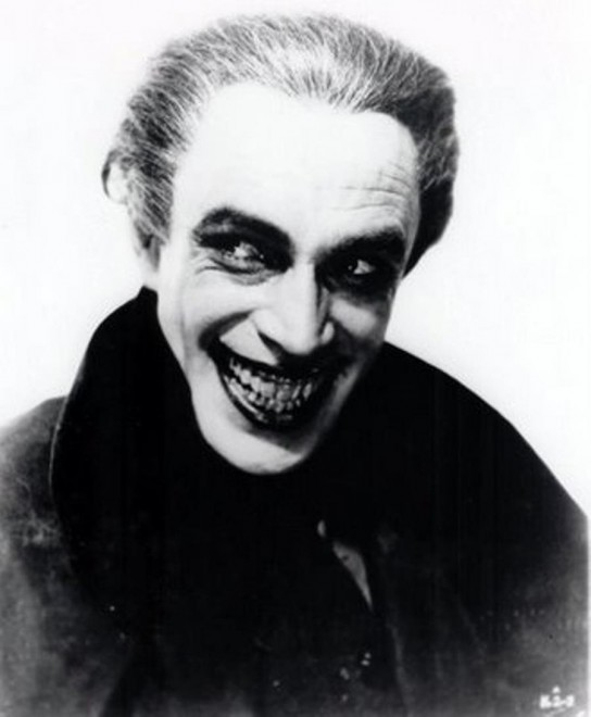 conrad-veidt-as-gwynplaine-lord-clancharlie-in-the-man-who-laughs-inspiration-for-batmans-the-joker